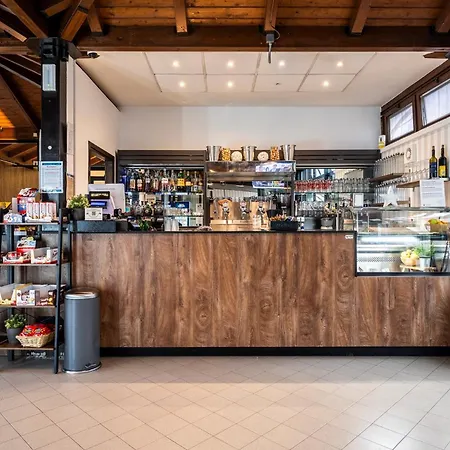 Szálloda Hotiday Arena Bologna