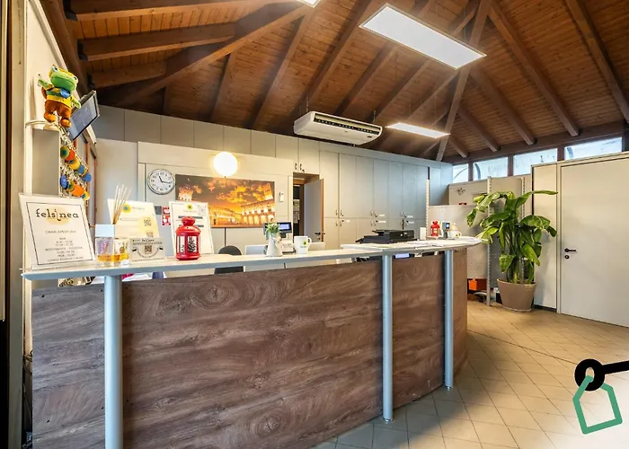 Hotiday Arena מלון בולוניה