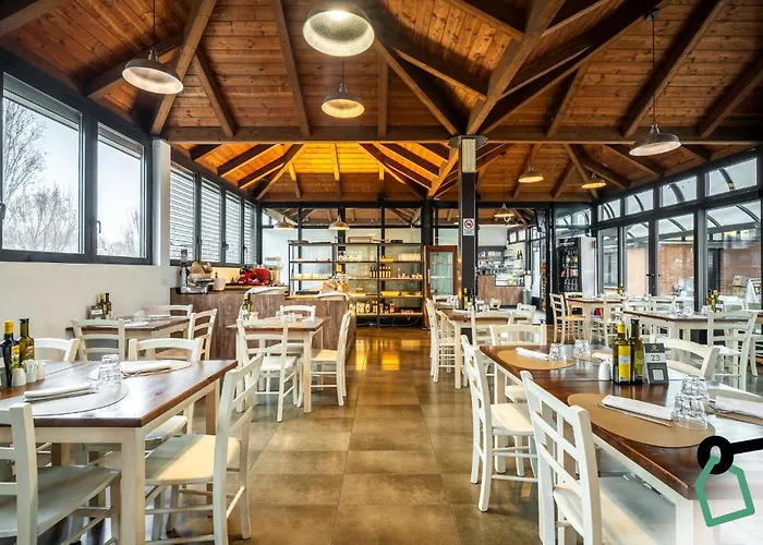 Hotel Hotiday Arena 3*