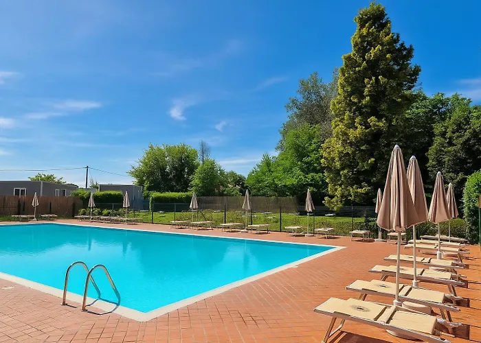 Hotiday Arena فندق بولونيا